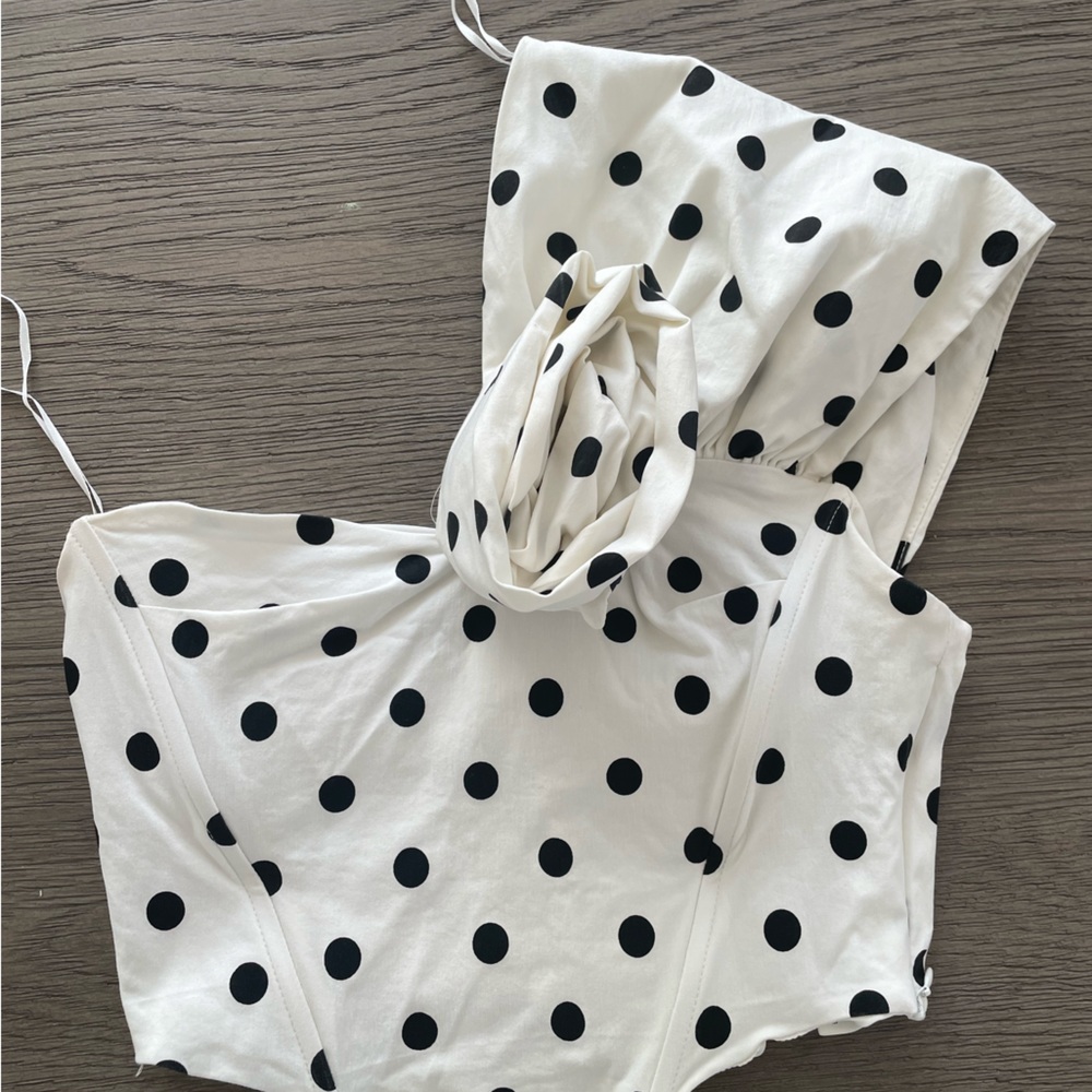 Zara one shoulder flower top